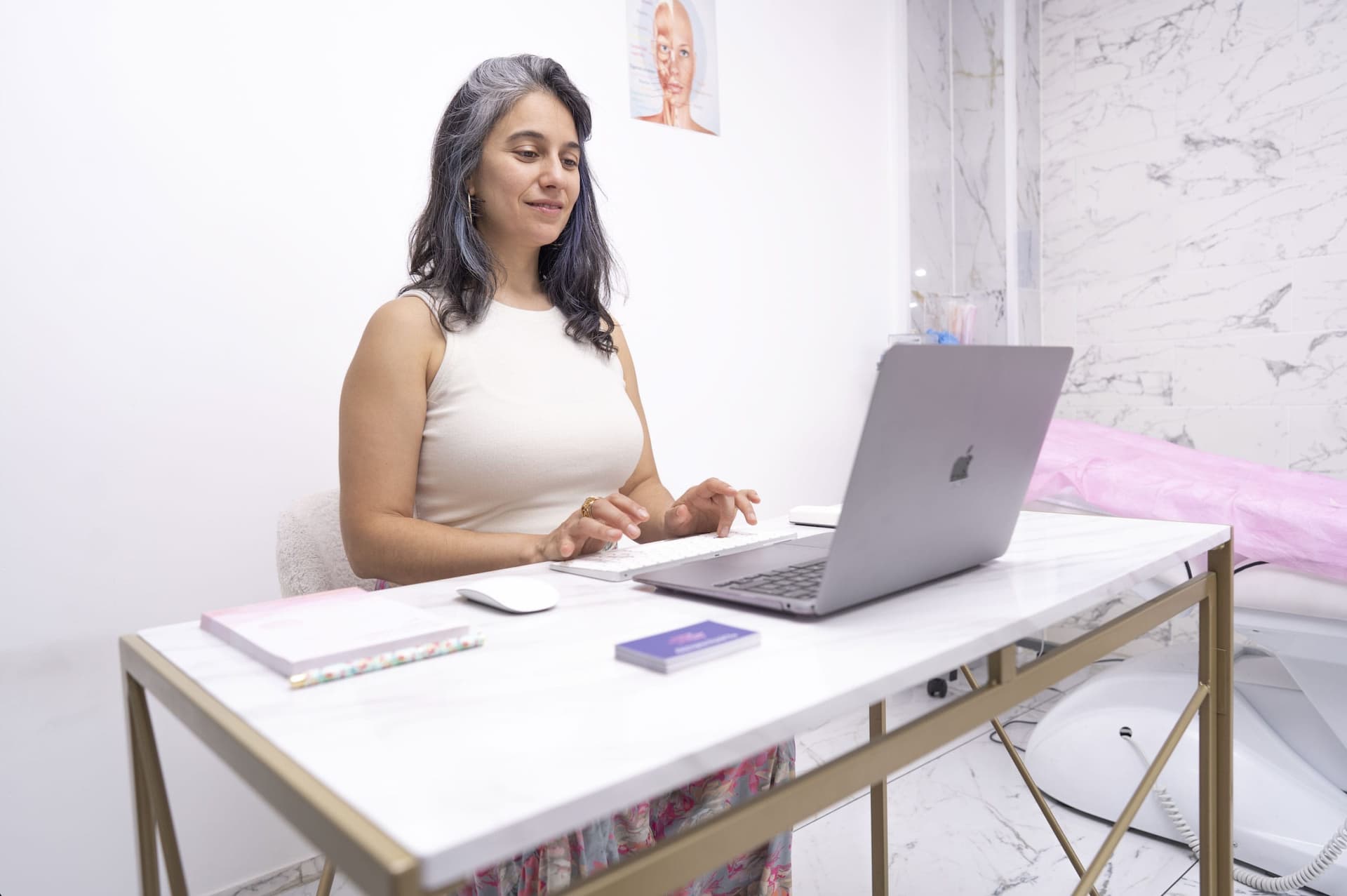Teleconsulta Médica: una forma cercana y consciente de cuidar tu piel